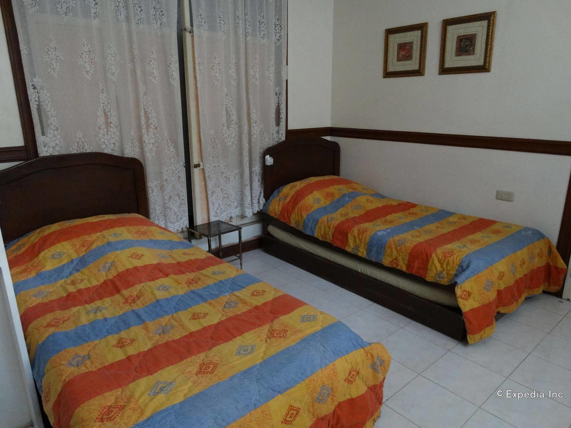 Casa Ruby Pension House Davao Ngoại thất bức ảnh