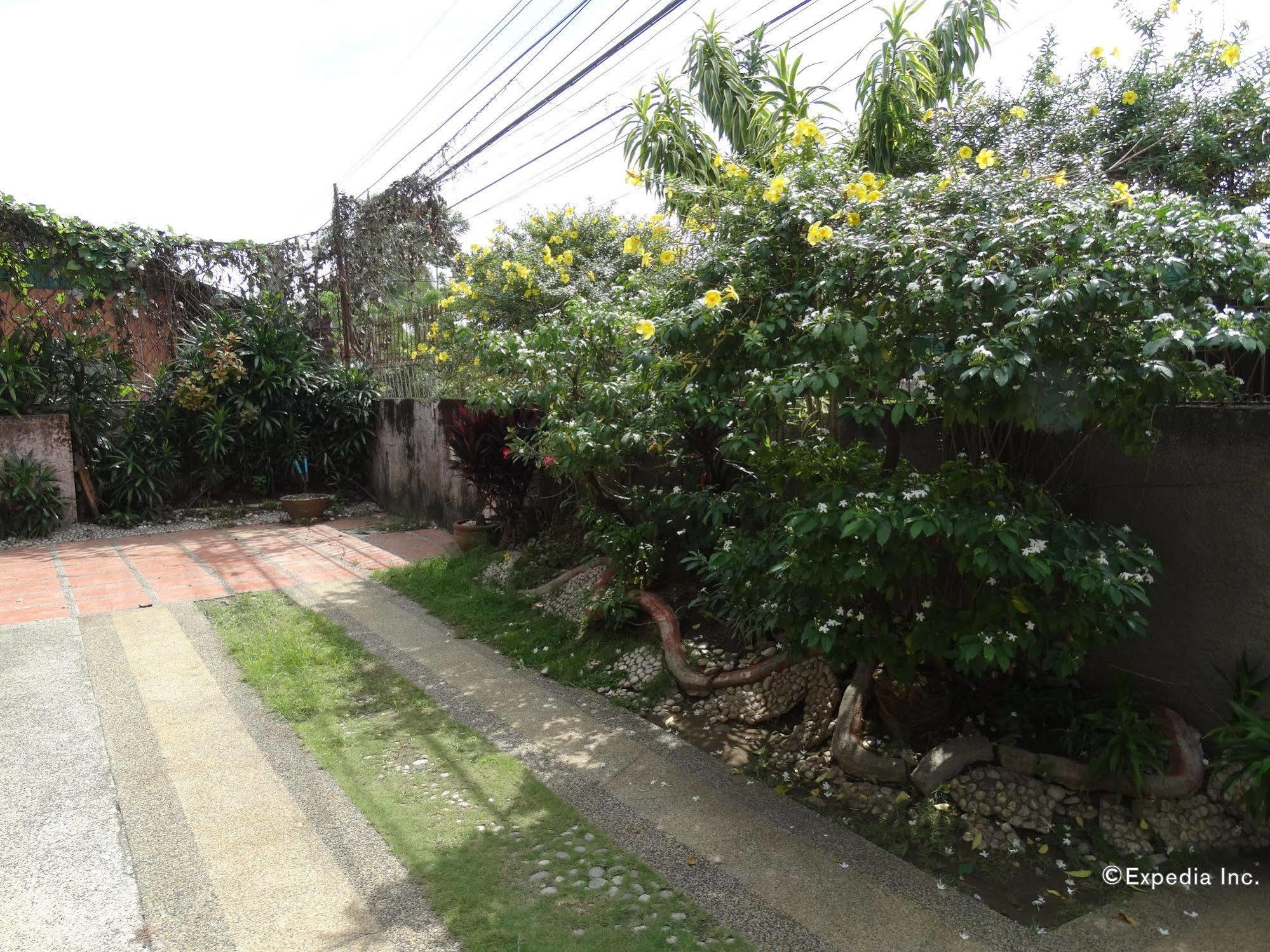 Casa Ruby Pension House Davao Ngoại thất bức ảnh